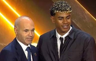 凯尔特人双探花合砍70分