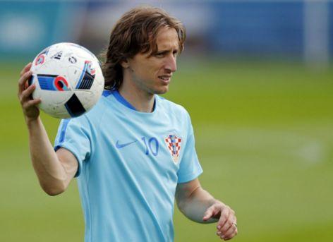 原来她是福原爱的教练！和丈夫一起归化日本，如今女儿叫小爱干妈