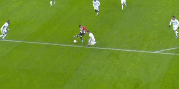 2025年铜梁龙主场场均观众超1.5万人，间接拉动消费约11亿元